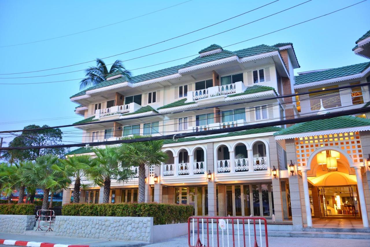 Pride Beach Resort - Adults Only Patong Exteriör bild