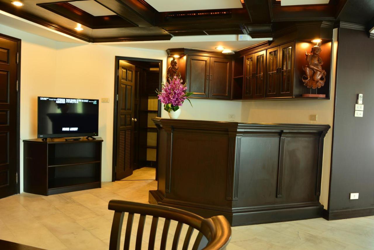 Pride Beach Resort - Adults Only Patong Exteriör bild