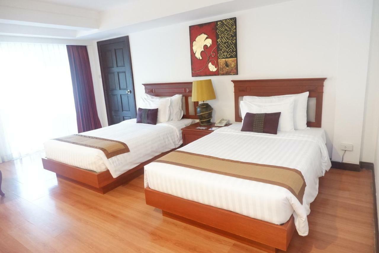 Pride Beach Resort - Adults Only Patong Exteriör bild