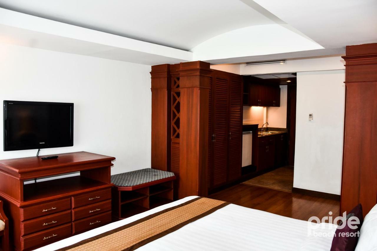 Pride Beach Resort - Adults Only Patong Exteriör bild